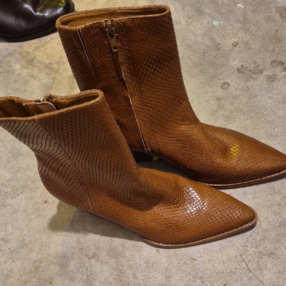 Matisse Brown Textured Ankle Booties